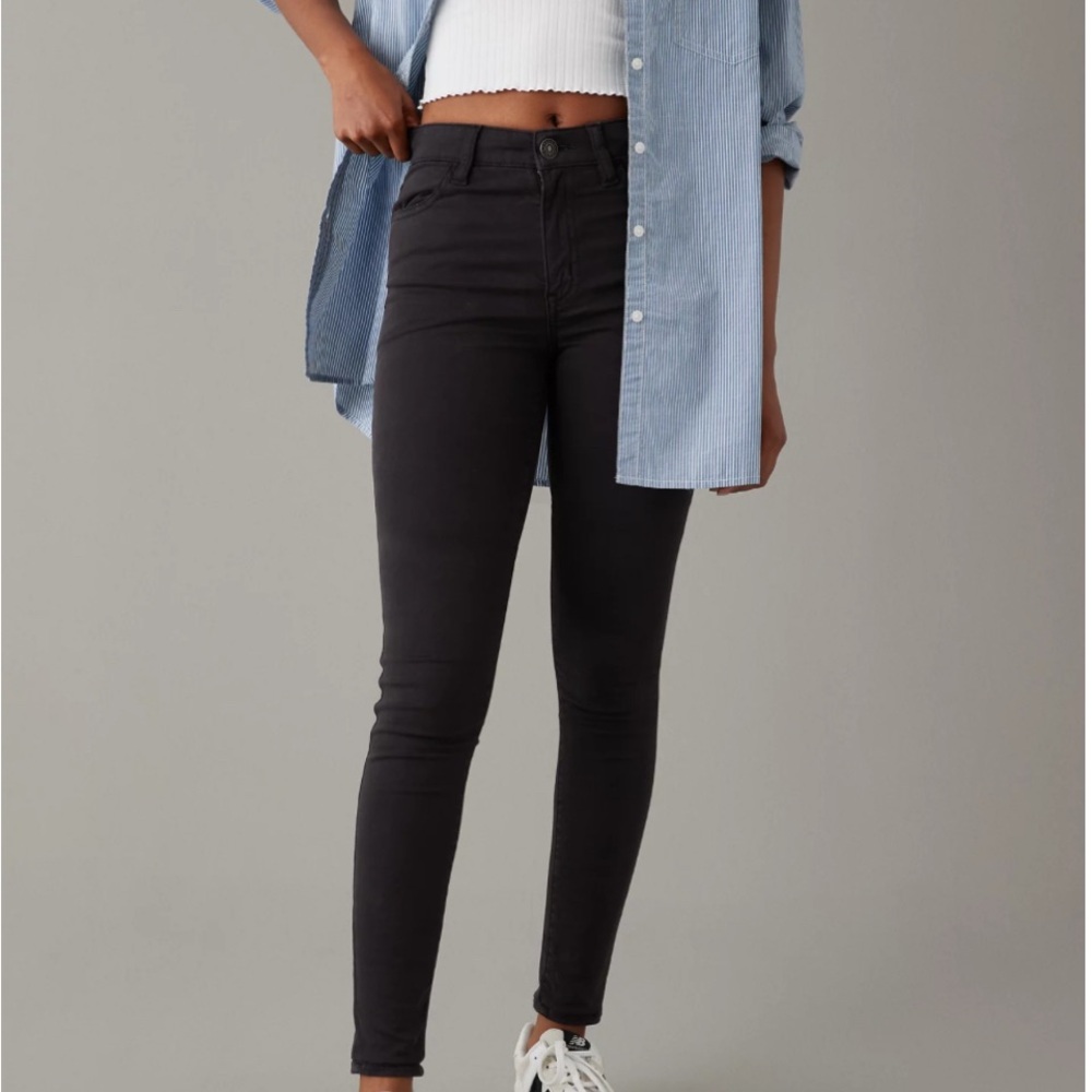 00 AE black high waisted real good jegging